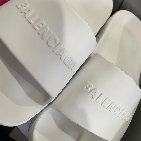 Balenciaga Chunky slide Rubber/Logo Authentic. Two summer used. - Picture 5 of 8